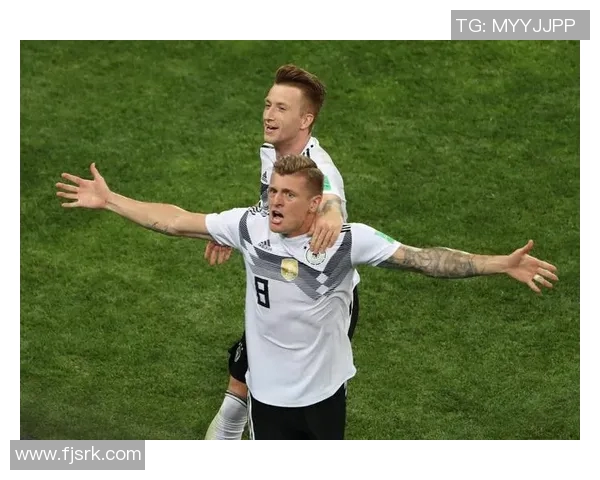 托尼克罗斯传球体系深度解析与战术应用探讨