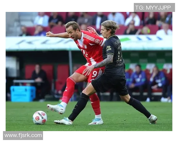 奥格斯堡客场逼平柏林赫塔，红牛杯赛中展现实力