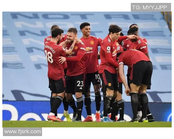 利物浦主场战平曼联，英超巨头互相拼杀无分胜负