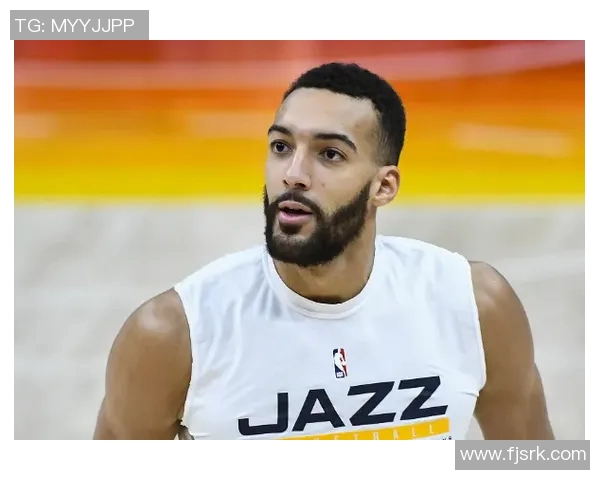 米切尔：大家都很棒，我很自豪能成为Jazz一员