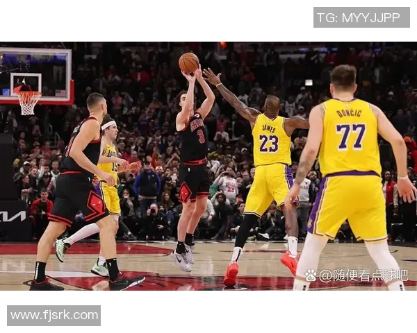 詹姆斯再创辉煌!30+12+10助骑士击败步行者,晋级次轮 詹姆斯再创辉煌!30+12+10助骑士击败步行者,晋级次轮